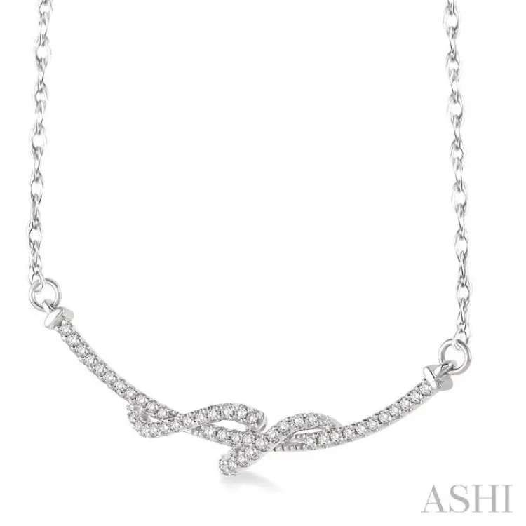 1/4 Ctw Round Cut Diamond Swirl Pendant in 10K White Gold with Chain