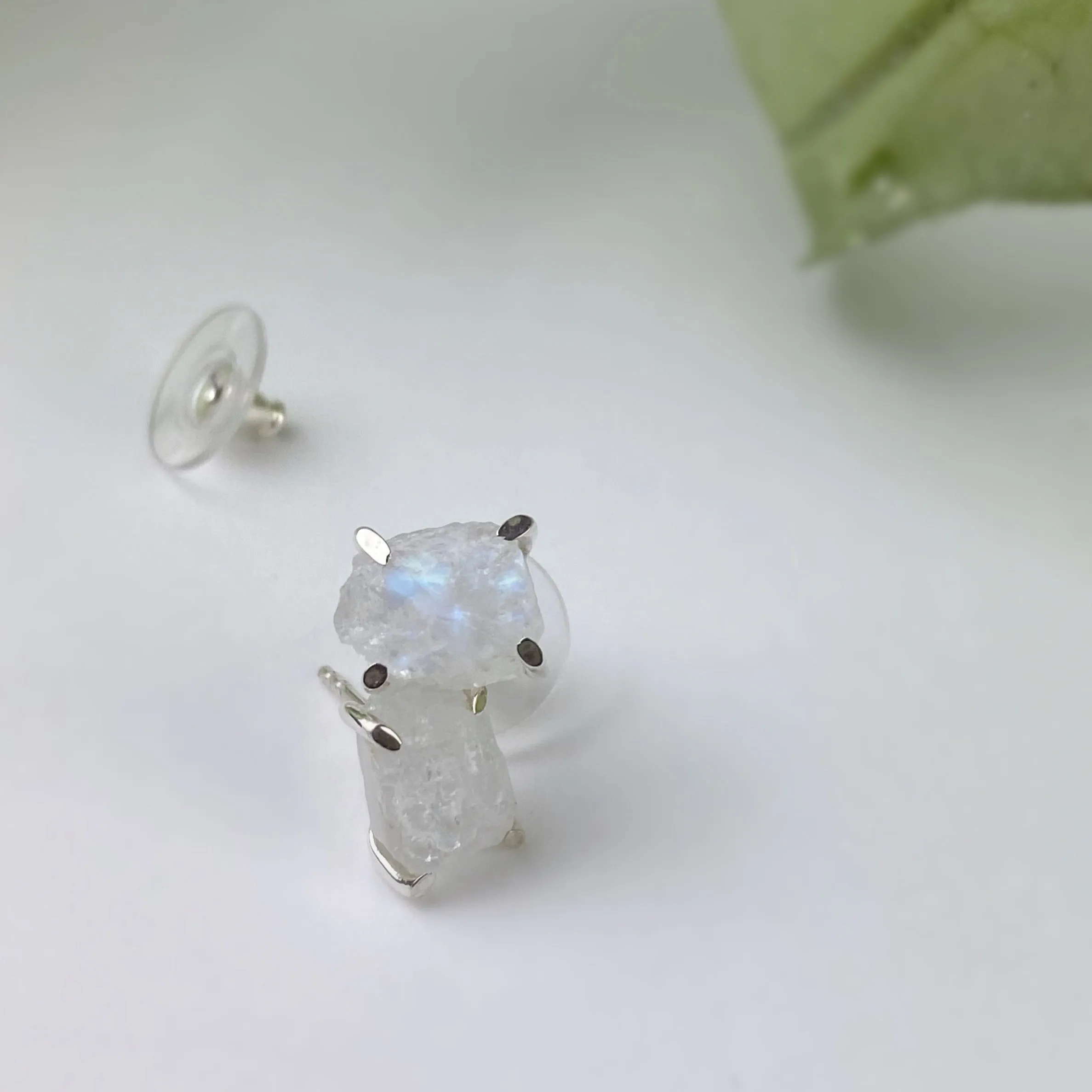 Ice Wall Earrings - VE701