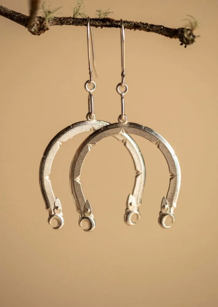 Ngā Kaitiaki Āniwaniwa Earrings Silver