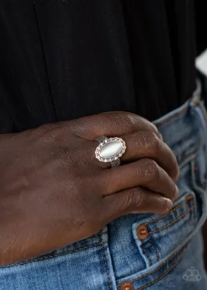 Paparazzi Ring ~ Fabulously Flawless - White