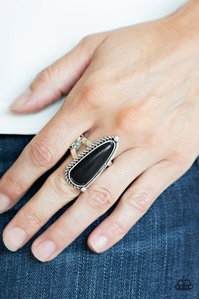 Paparazzi Ring ~ Pioneer Plains - Black