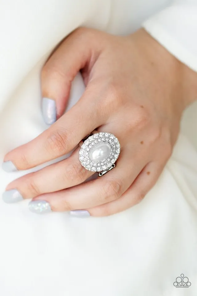 Paparazzi Ring ~ Sprinkle On The Shimmer - White