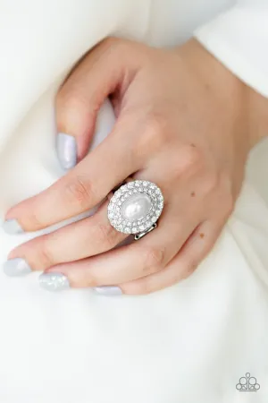 Paparazzi Ring ~ Sprinkle On The Shimmer - White