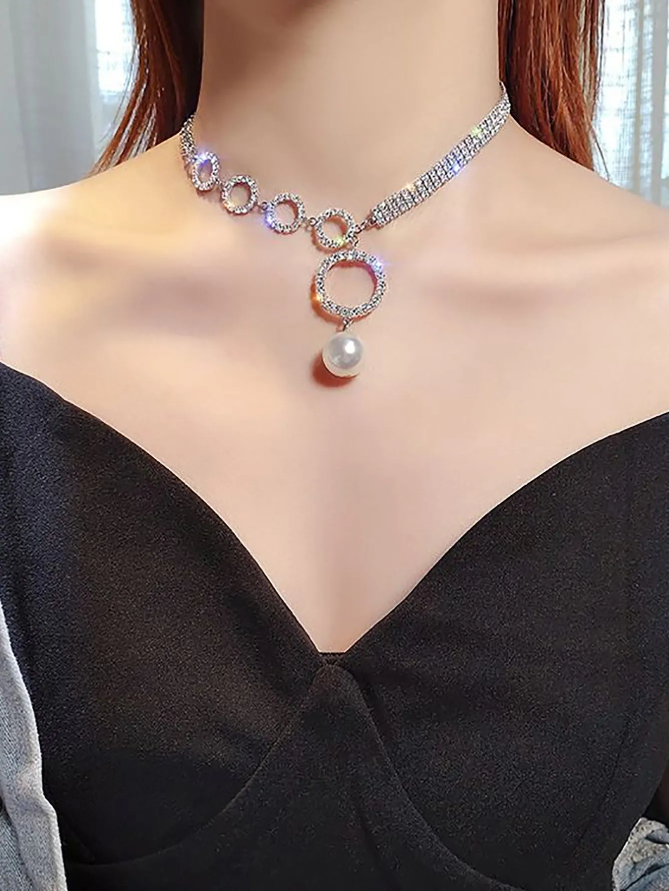 Silver Simple Rhinestones Pearl Asymmetrical Necklace