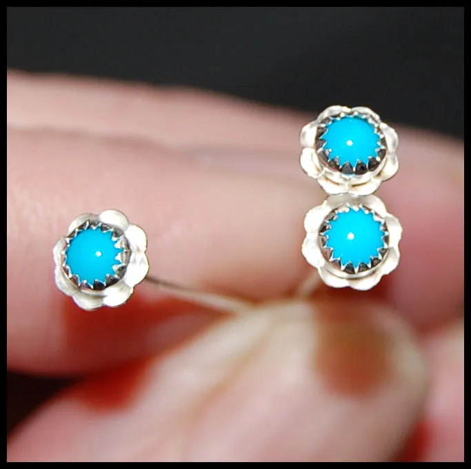 Turquoise Flower Nose Stud - Southern Belles