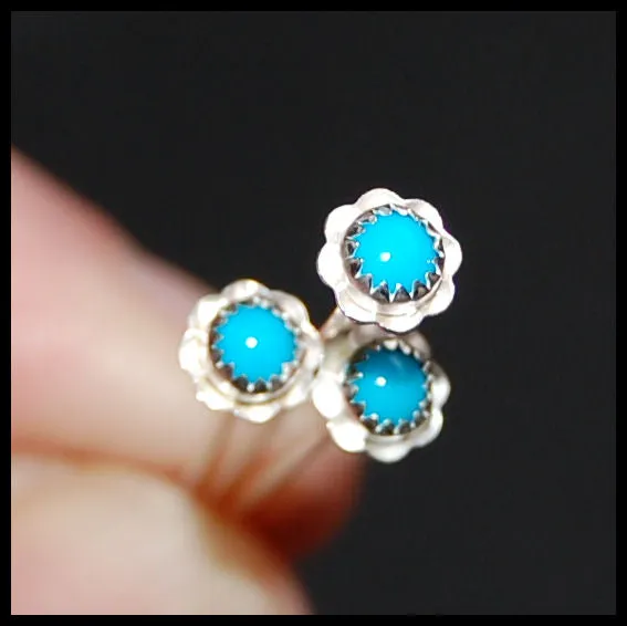 Turquoise Flower Nose Stud - Southern Belles